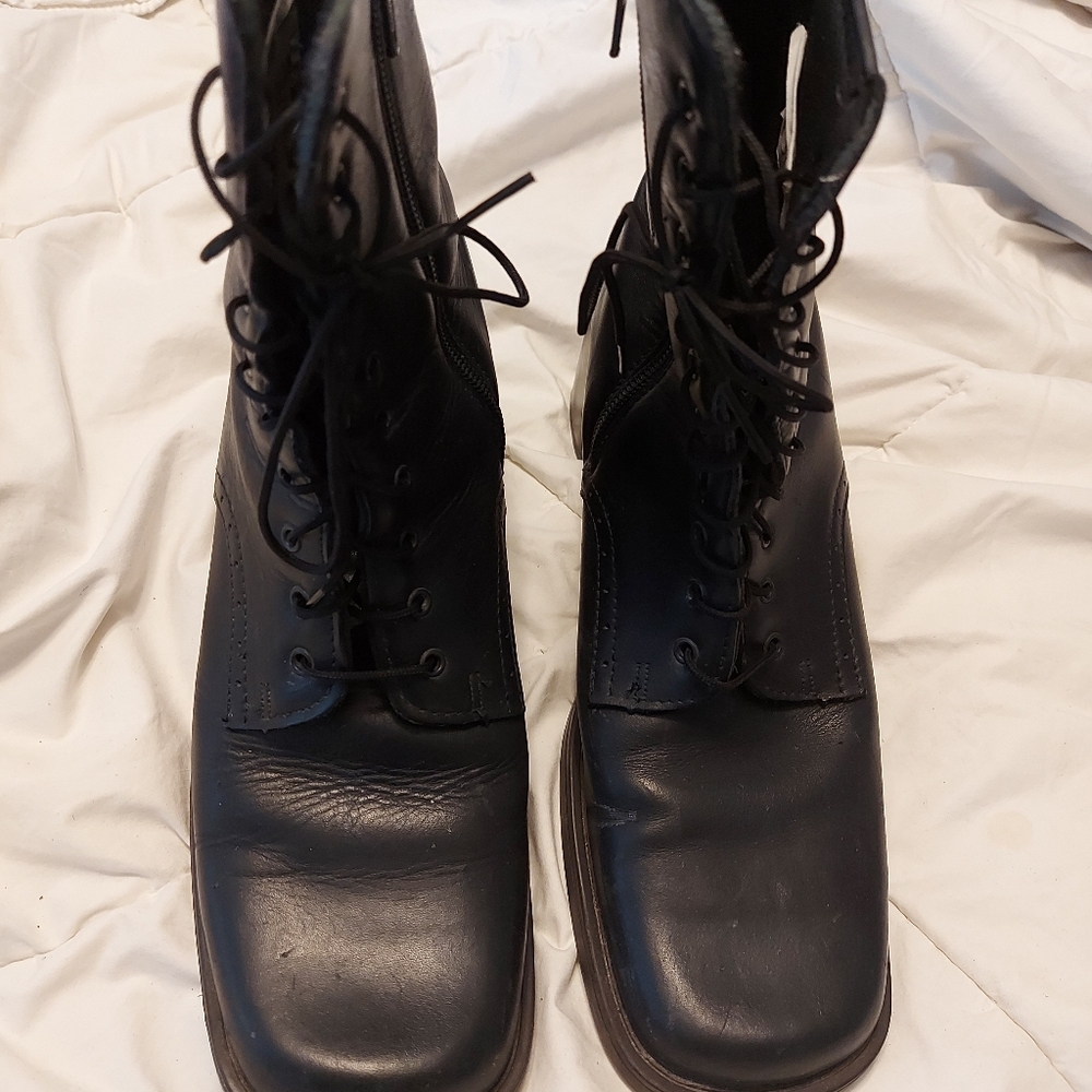 Black leather square toe lace up chunky heel boots
